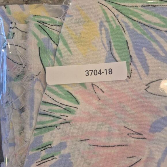 Fabric, White & Pastel Colors Cockateil Birds Cotton 45" wide x 1/3 yd - Picture 4 of 6